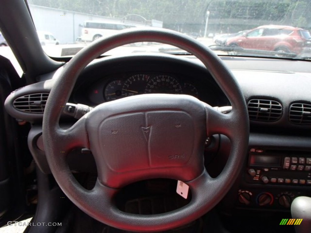 2002 Sunfire SE Coupe - Black / Graphite photo #19