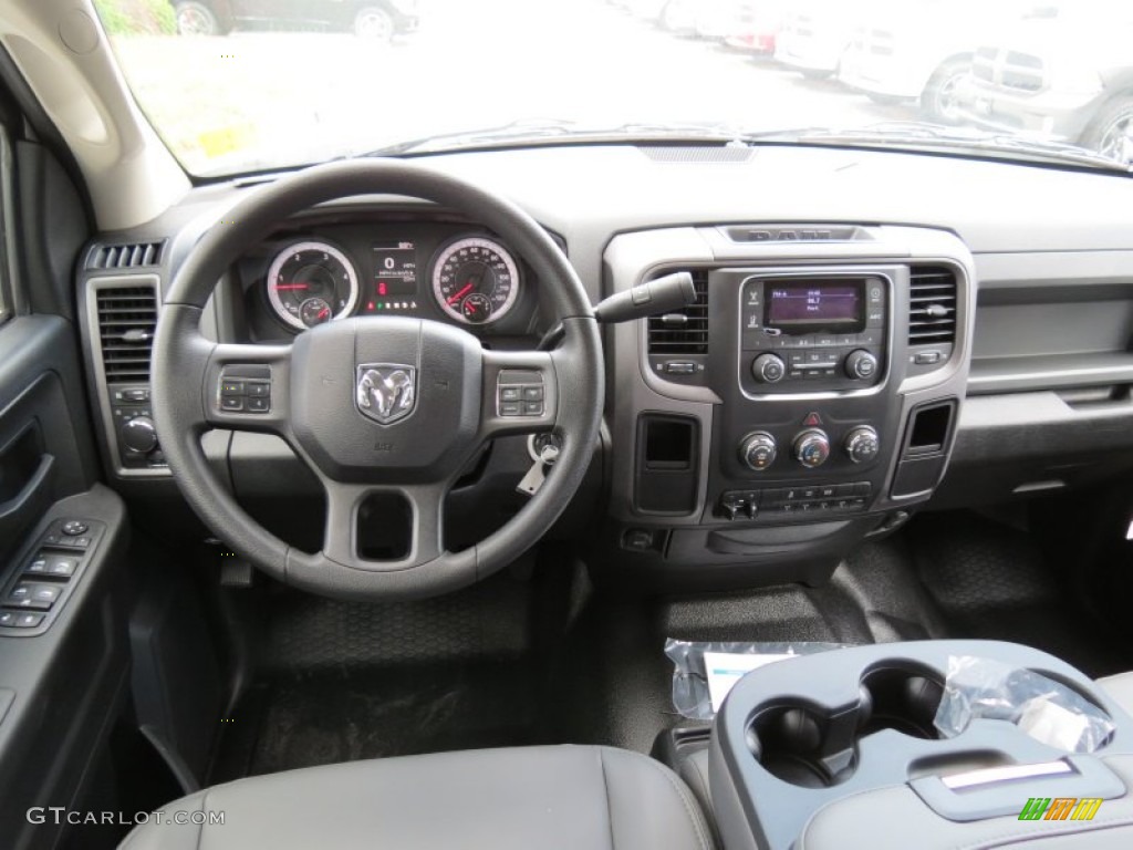 2013 Ram 4500 Crew Cab 4x4 Chassis Black/Diesel Gray Dashboard Photo #83171704