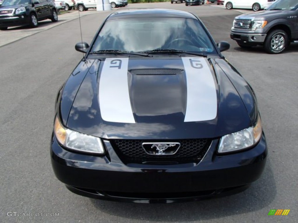 2000 Mustang GT Coupe - Black / Dark Charcoal photo #3