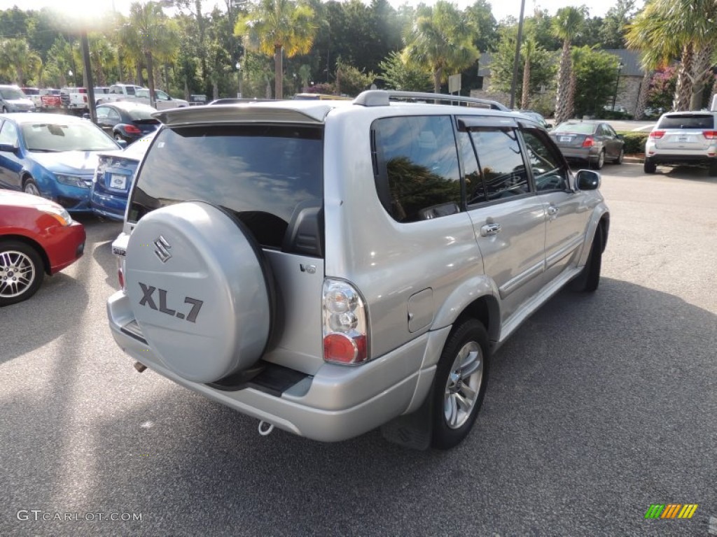 2005 XL7 LX - Silky Silver Metallic / Gray photo #14