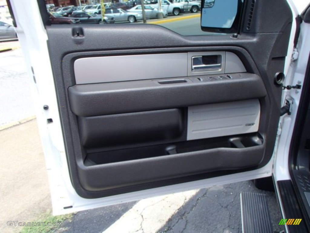 2011 Ford F150 Platinum SuperCrew 4x4 Black/Silver Smoke Door Panel Photo #83175812