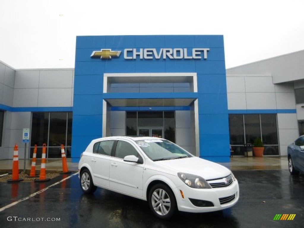 2008 Astra XR Sedan - Arctic White / Charcoal photo #1