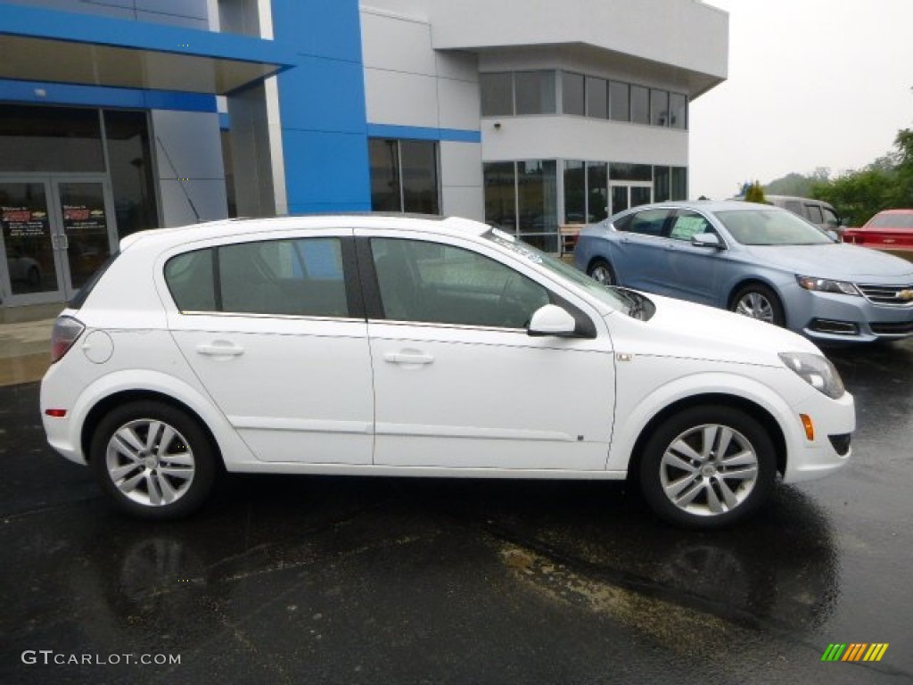 2008 Astra XR Sedan - Arctic White / Charcoal photo #2