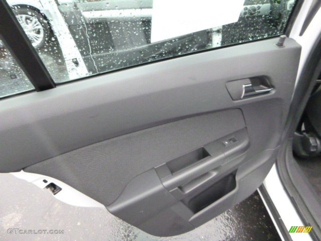 2008 Astra XR Sedan - Arctic White / Charcoal photo #13