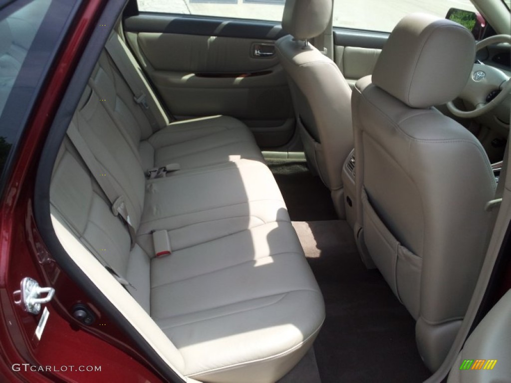2002 Avalon XLS - Vintage Red Pearl / Taupe photo #40