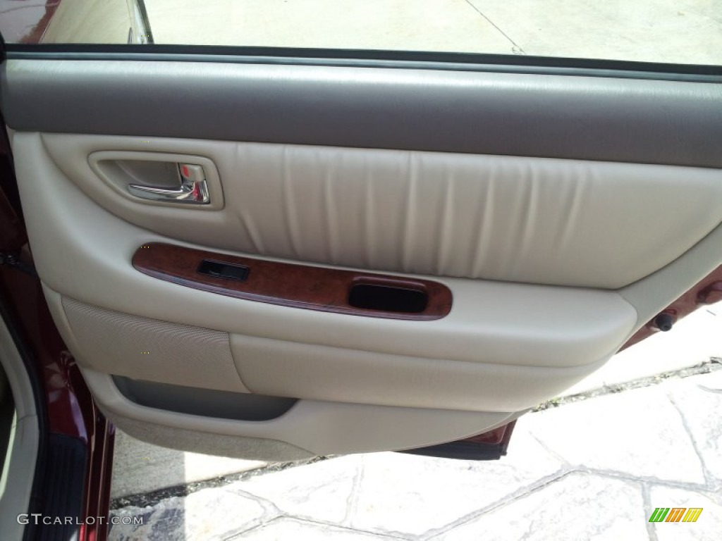 2002 Avalon XLS - Vintage Red Pearl / Taupe photo #41