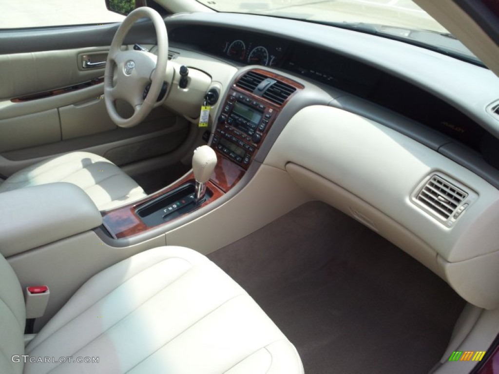 2002 Avalon XLS - Vintage Red Pearl / Taupe photo #43