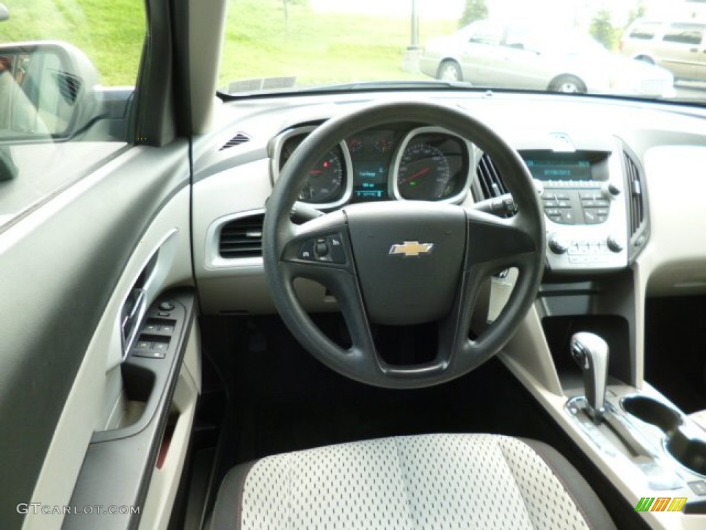 2010 Equinox LS AWD - Silver Ice Metallic / Jet Black/Light Titanium photo #15