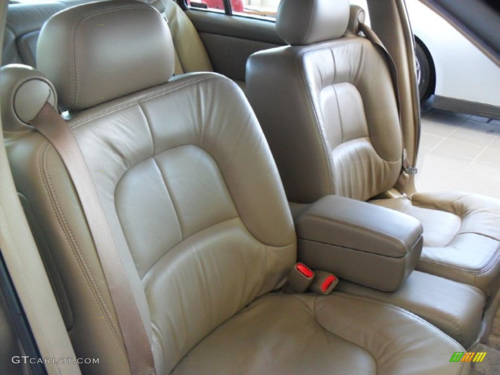 2001 Park Avenue  - Light Bronzemist Metallic / Taupe photo #15