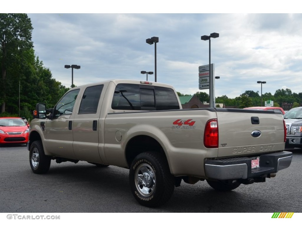 2008 F250 Super Duty XLT Crew Cab 4x4 - Pueblo Gold Metallic / Camel photo #26