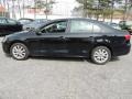 Black - Jetta SE Sedan Photo No. 4