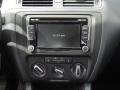 Black - Jetta SE Sedan Photo No. 17