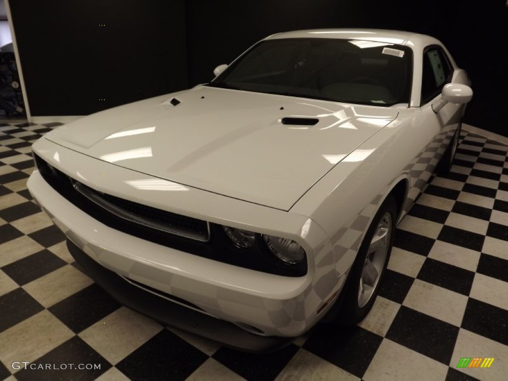 2013 Challenger SXT - Bright White / Dark Slate Gray photo #4