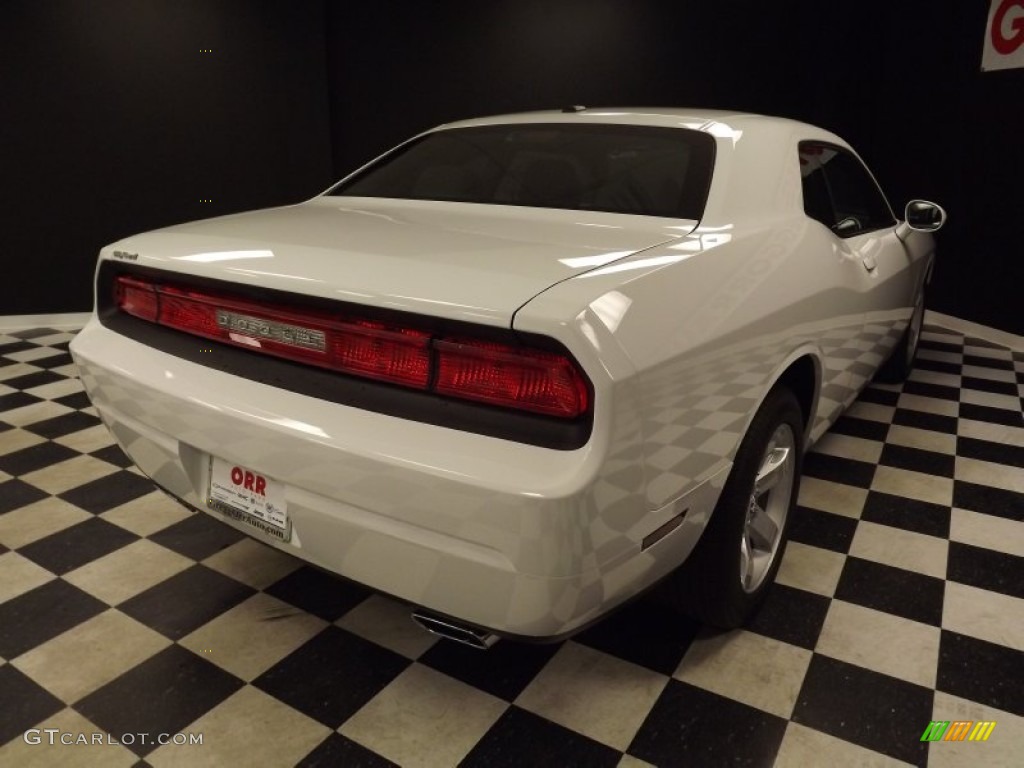 2013 Challenger SXT - Bright White / Dark Slate Gray photo #8