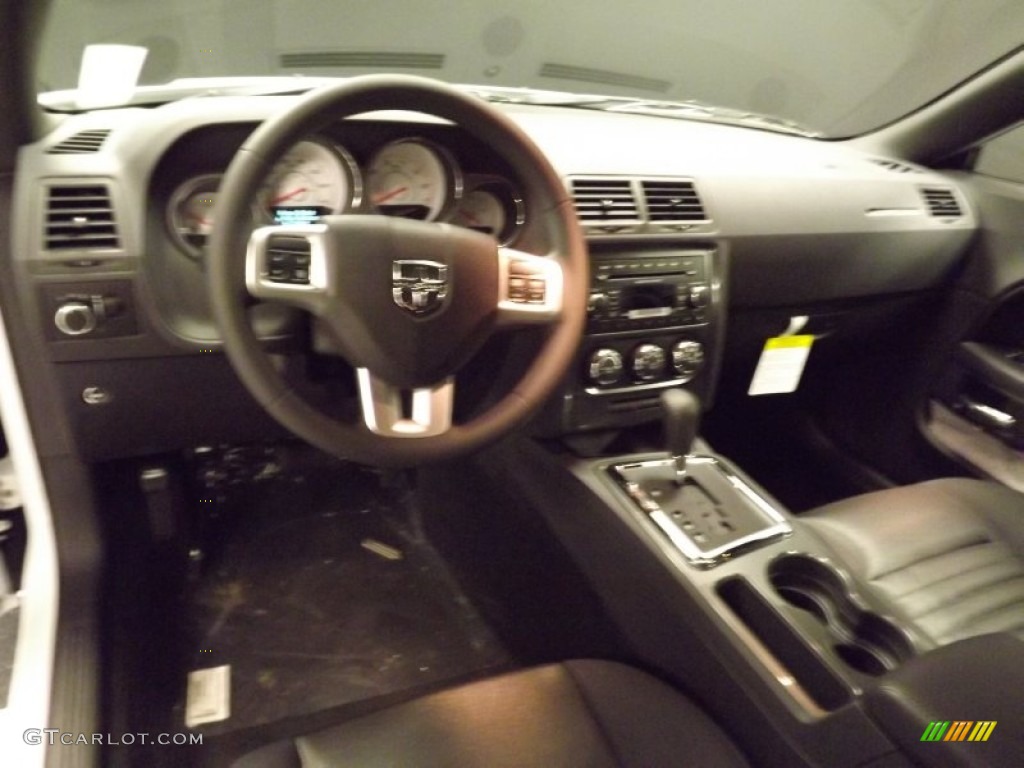 2013 Challenger SXT - Bright White / Dark Slate Gray photo #9