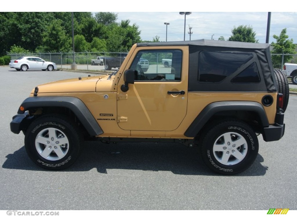 2013 Wrangler Sport 4x4 - Dune Beige / Black photo #3
