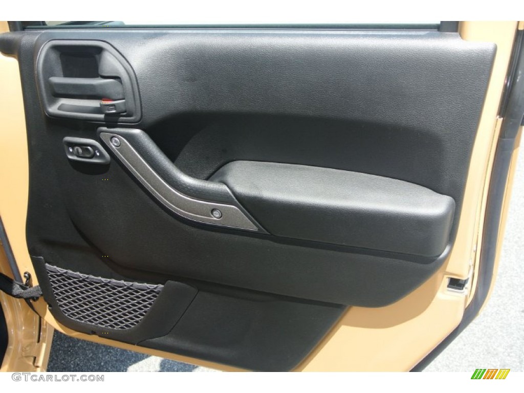 2013 Wrangler Sport 4x4 - Dune Beige / Black photo #17