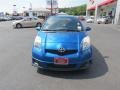 2009 Blazing Blue Pearl Toyota Yaris 5 Door Liftback  photo #2