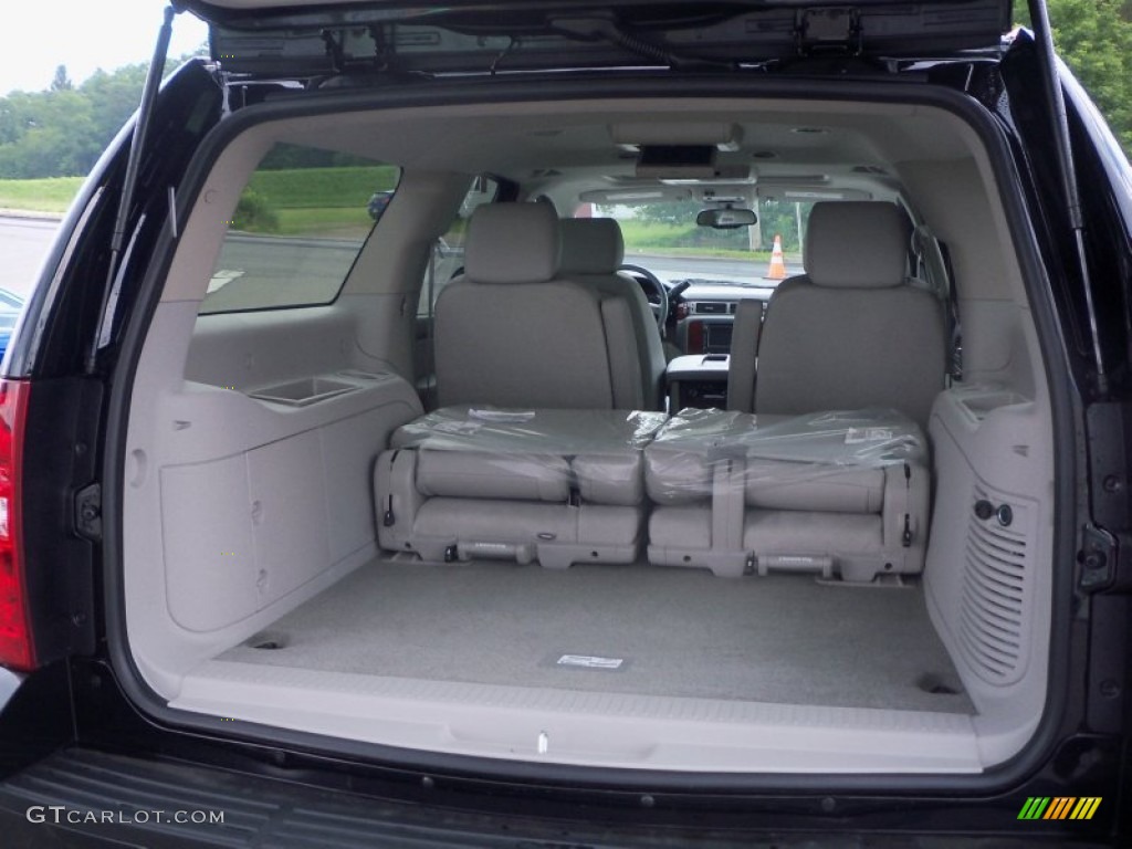 2013 Chevrolet Suburban 2500 LT 4x4 Trunk Photo #83195216