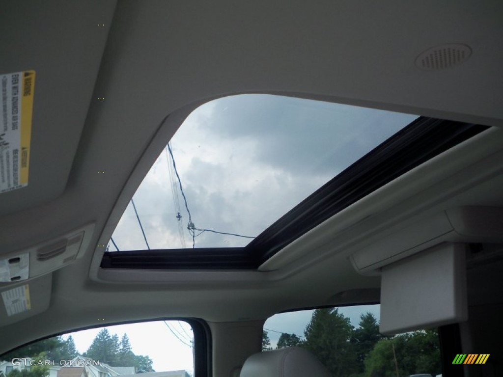 2013 Chevrolet Suburban 2500 LT 4x4 Sunroof Photo #83195607