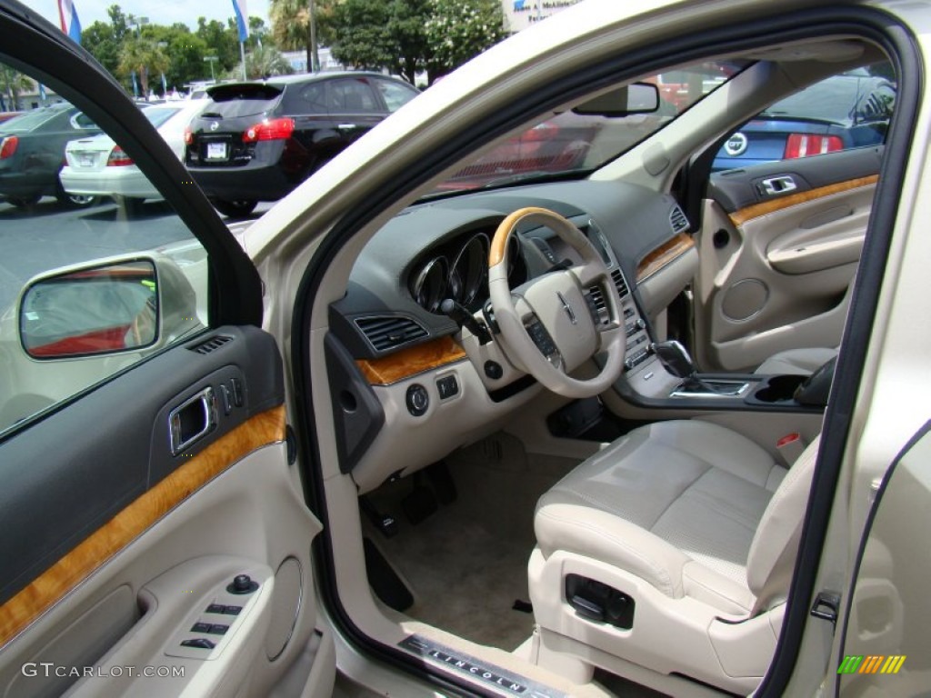 Light Stone Interior 2010 Lincoln MKT FWD Photo #83202879