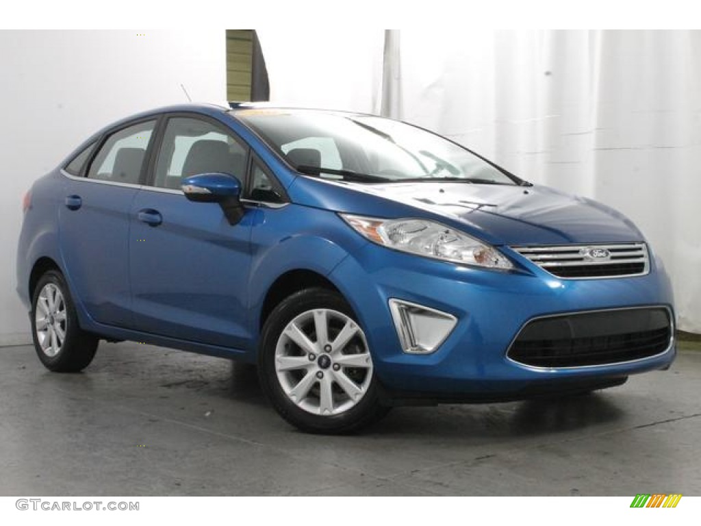 2011 Fiesta SEL Sedan - Blue Flame Metallic / Charcoal Black/Blue Cloth photo #5