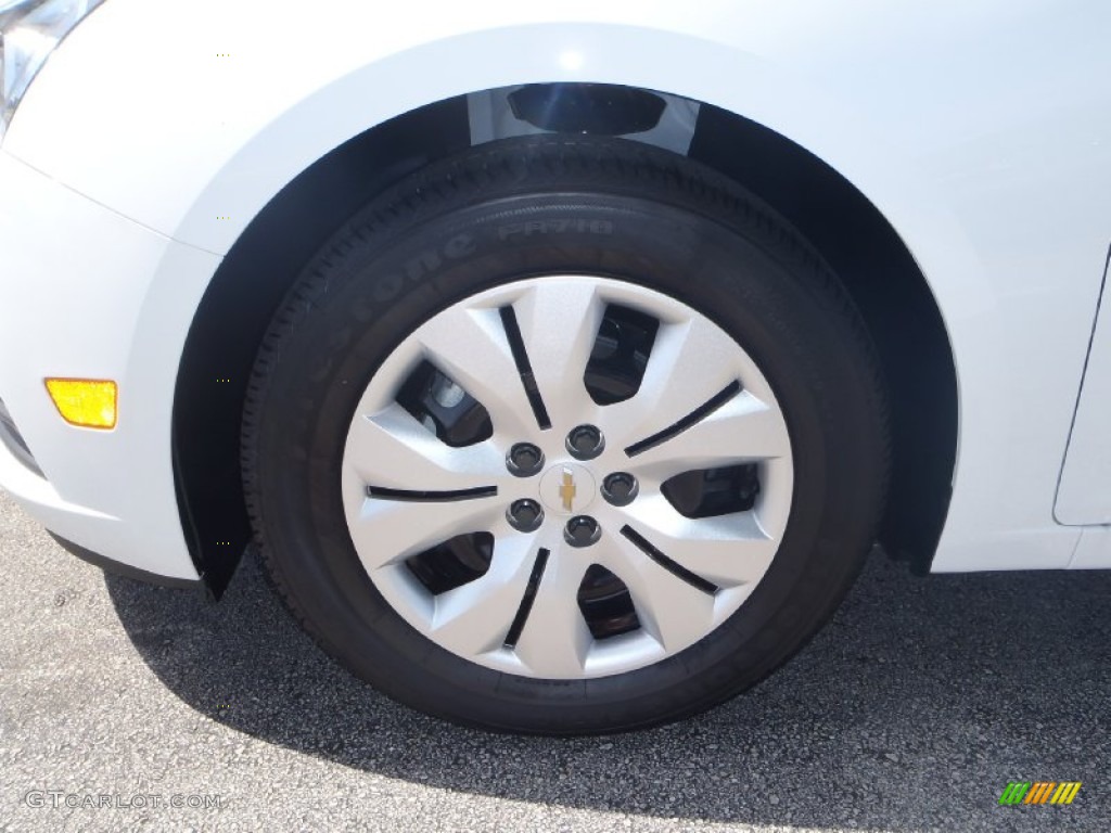 2014 Chevrolet Cruze LS Wheel Photo #83210677