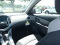 Summit White - Cruze LS Photo No. 15