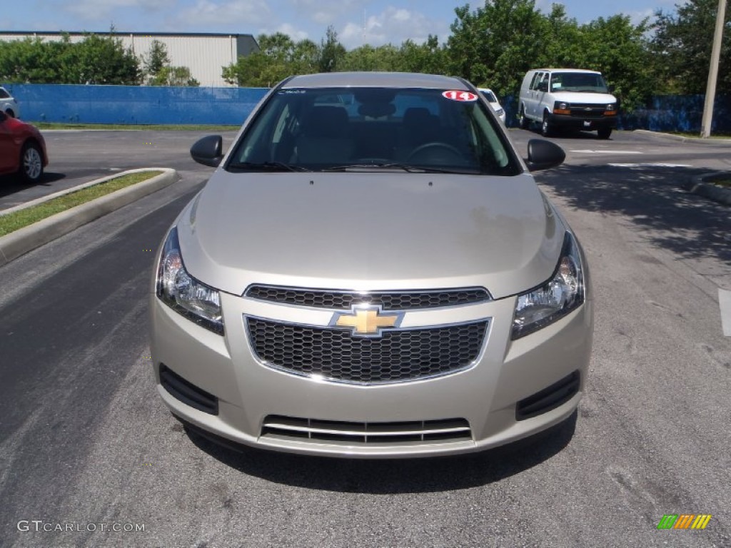 Champagne Silver Metallic 2014 Chevrolet Cruze LS Exterior Photo #83211075