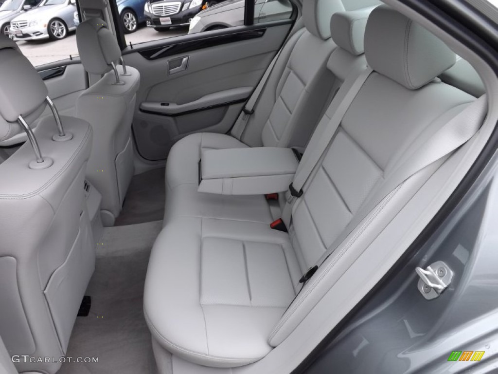 Gray/Dark Gray Interior 2014 Mercedes-Benz E 400 Hybrid Sedan Photo #83211302