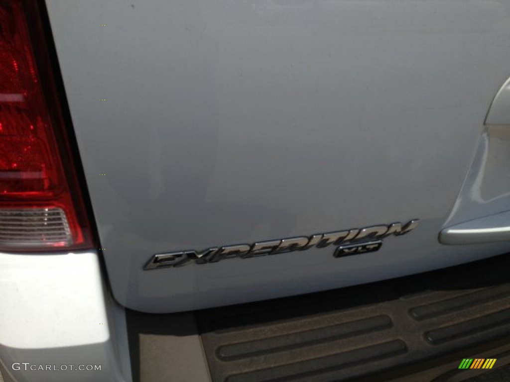 2003 Expedition XLT - Oxford White / Flint Grey photo #6