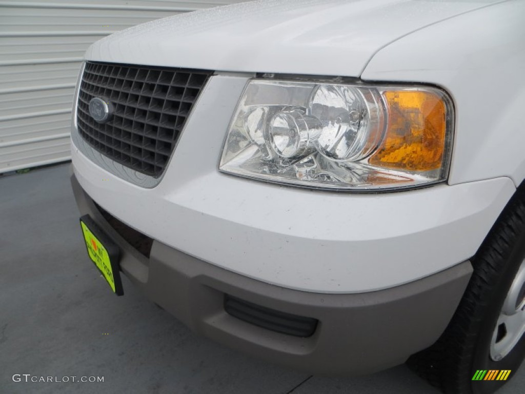 2003 Expedition XLT - Oxford White / Flint Grey photo #10