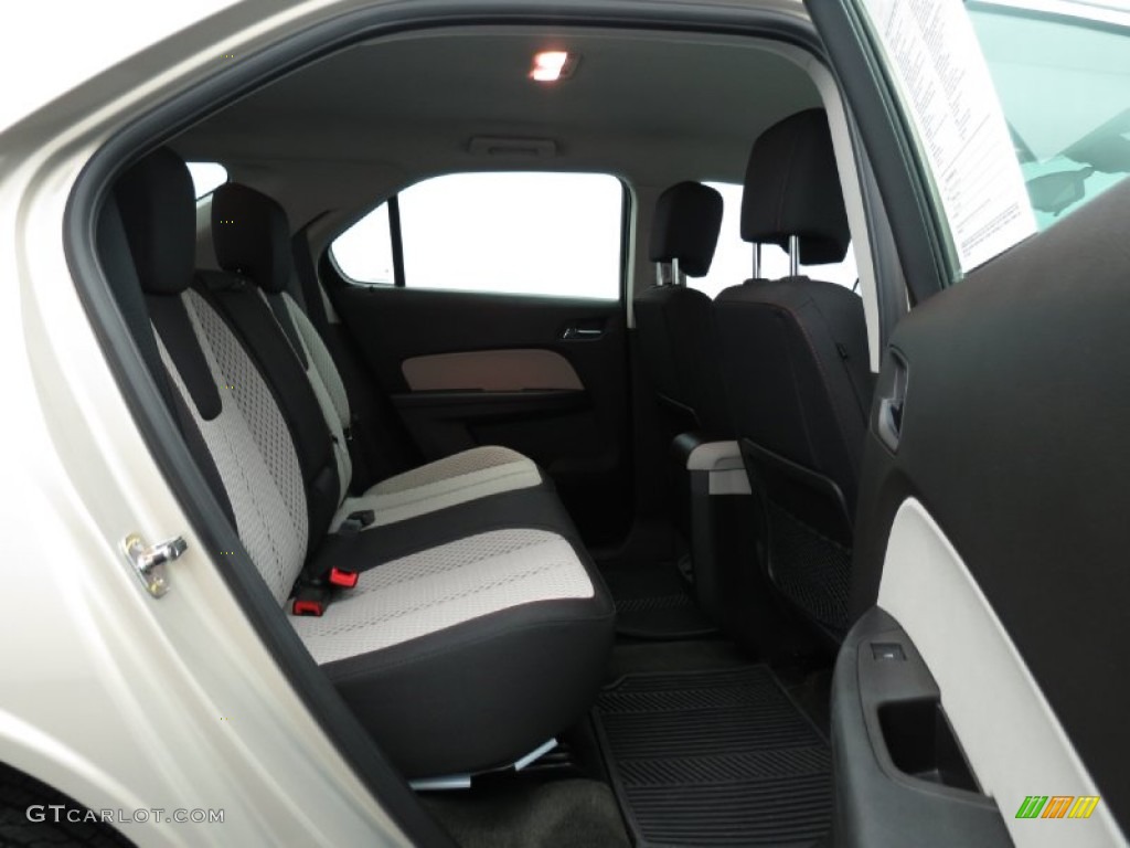 2011 Chevrolet Equinox LS Rear Seat Photo #83214893