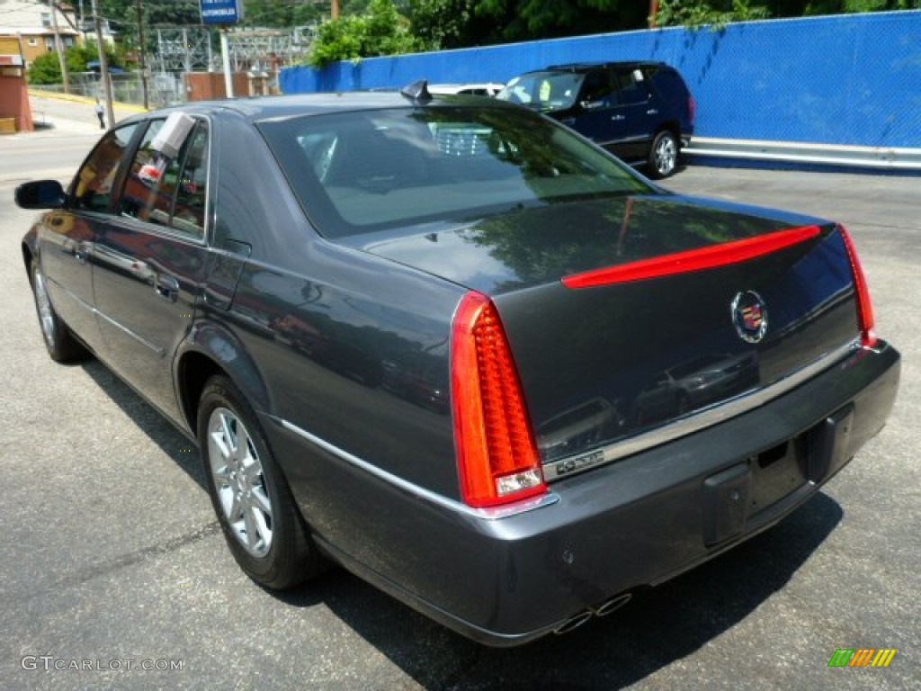 Grey Flannel 2010 Cadillac DTS Standard DTS Model Exterior Photo #83215911