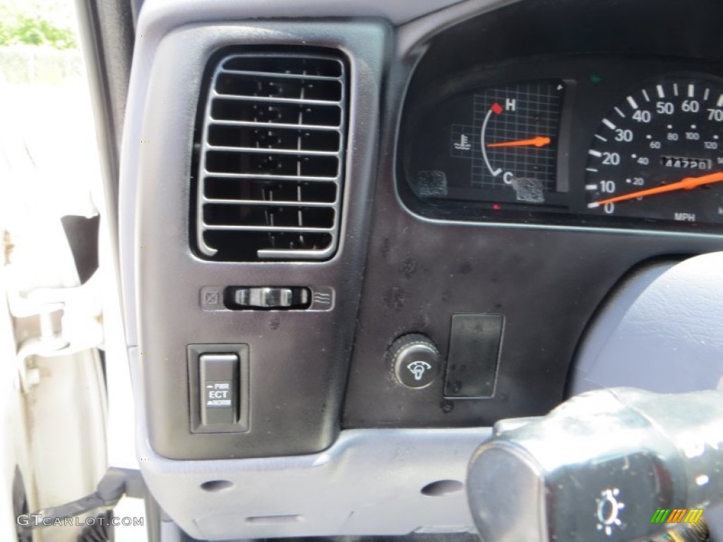 1999 Tacoma Prerunner V6 Extended Cab - Natural White / Gray photo #33