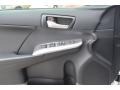 Classic Silver Metallic - Camry SE Photo No. 4