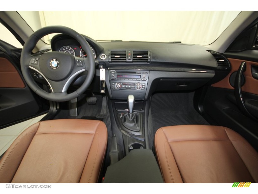 2009 BMW 1 Series 128i Coupe Dashboard Photos