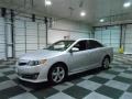 Classic Silver Metallic - Camry SE Photo No. 4