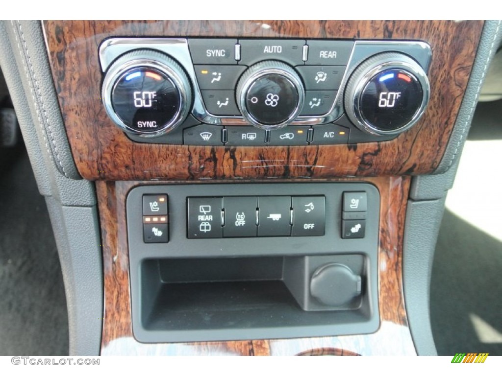 2014 Chevrolet Traverse LTZ Controls Photo #83221250