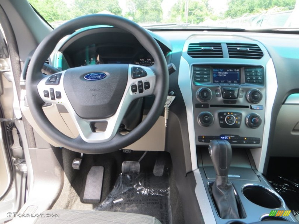 2014 Ford Explorer FWD Medium Light Stone Dashboard Photo #83221942
