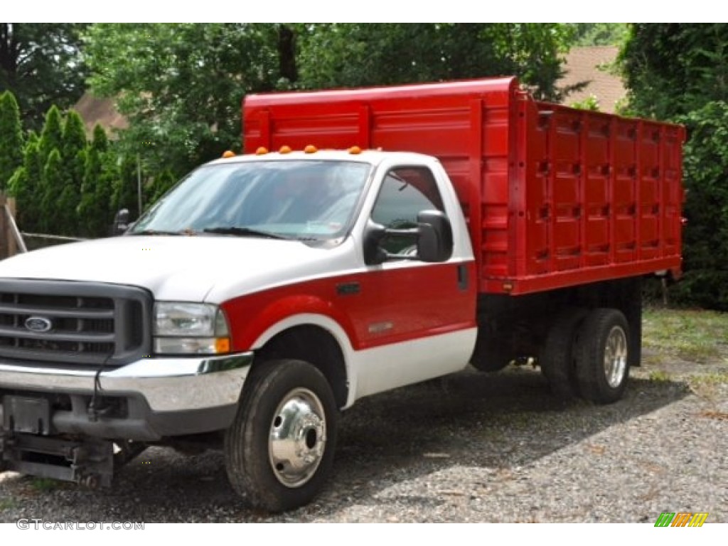 2003 F550 Super Duty XL Regular Cab 4x4 Chassis - Oxford White / Medium Graphite photo #2