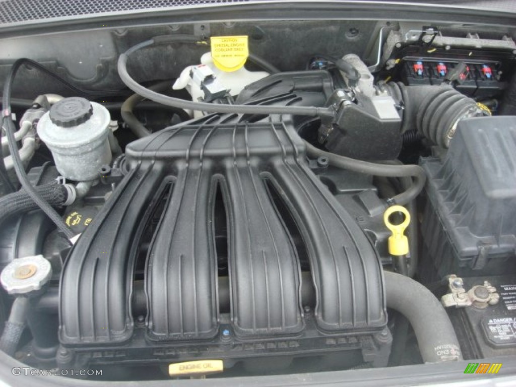 2009 Chrysler PT Cruiser LX Engine Photos