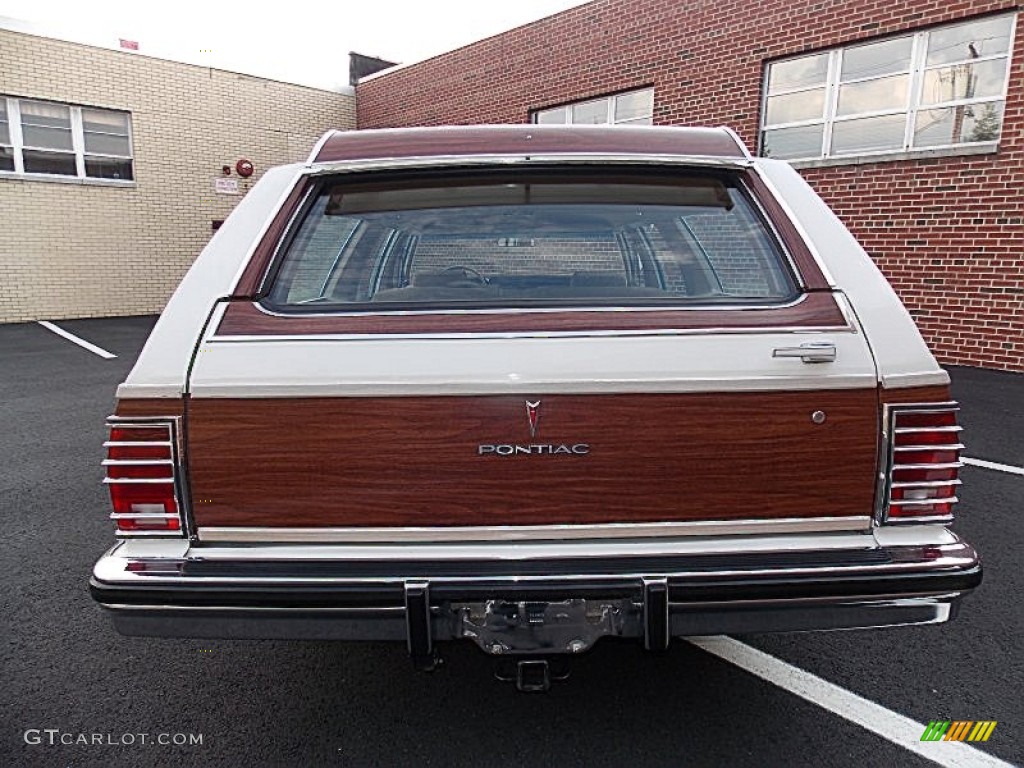 Cameo White 1978 Pontiac Grand Safari Station Wagon Exterior Photo #83225087