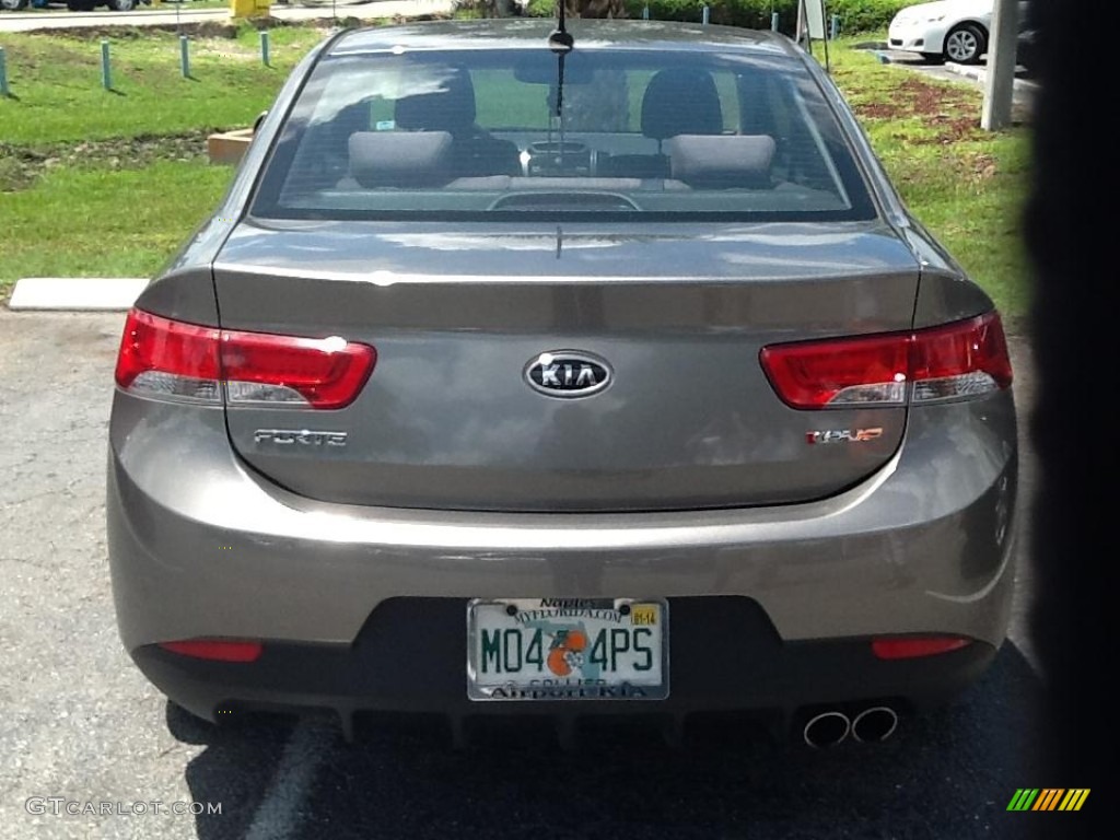 2011 Forte Koup SX - Copperhead / Black Sport photo #2