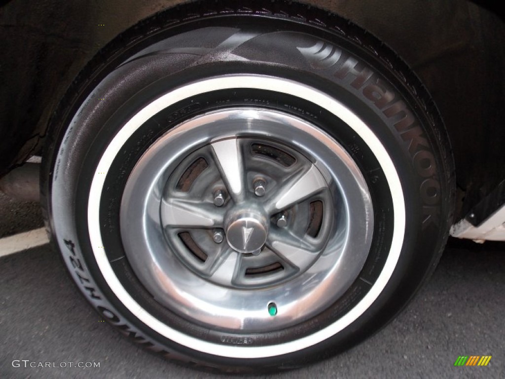 1978 Pontiac Grand Safari Station Wagon Wheel Photo #83226427