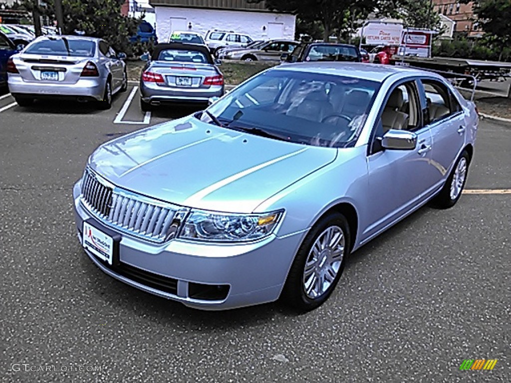 Silver Frost Metallic Lincoln Zephyr