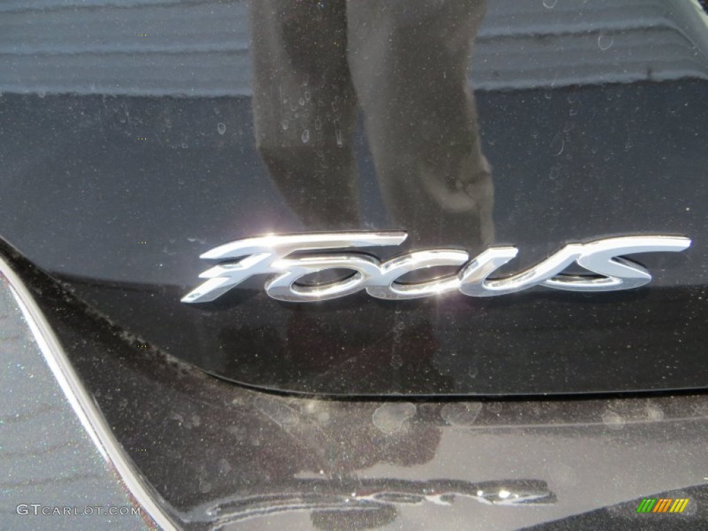 2013 Focus SE Hatchback - Tuxedo Black / Charcoal Black photo #12