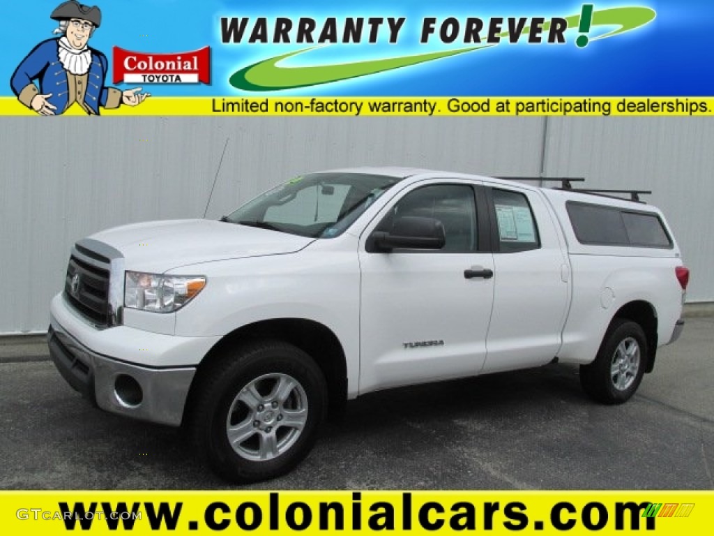 2010 Tundra Double Cab 4x4 - Super White / Graphite Gray photo #1