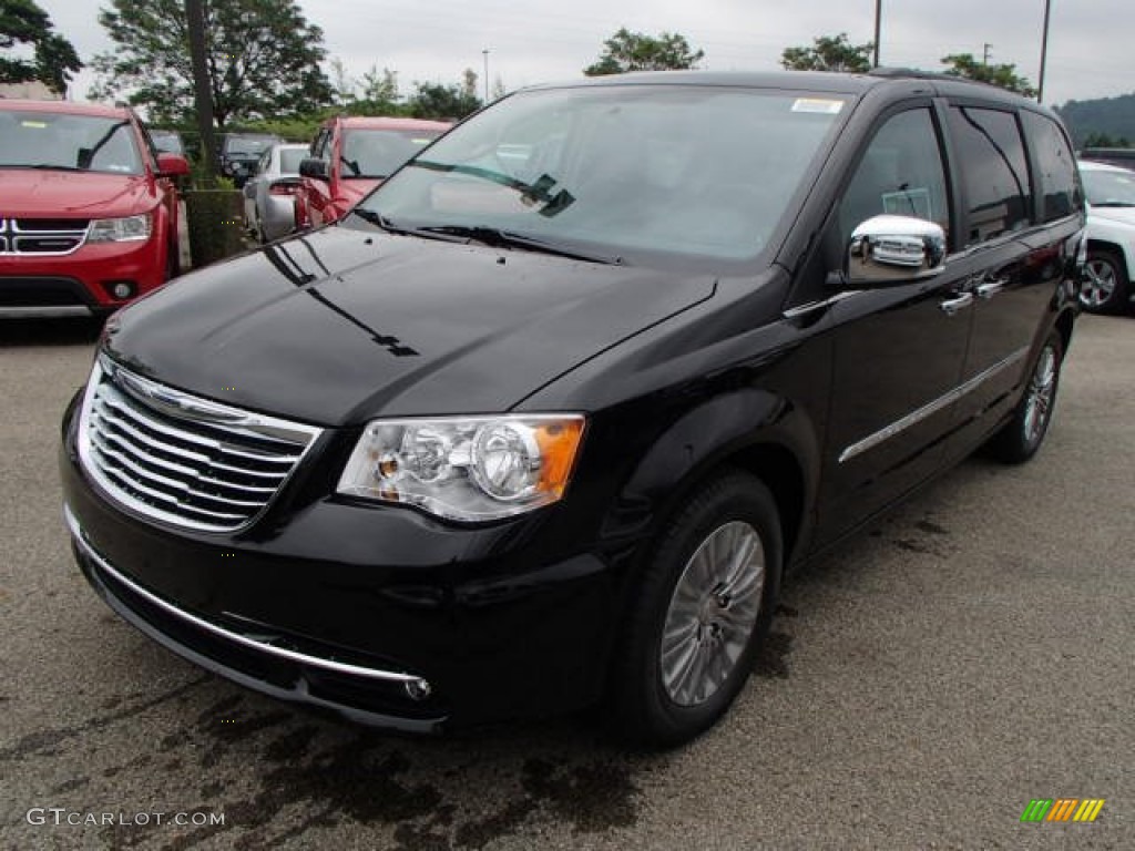 2013 Town & Country Touring - L - Brilliant Black Crystal Pearl / Black/Light Graystone photo #2