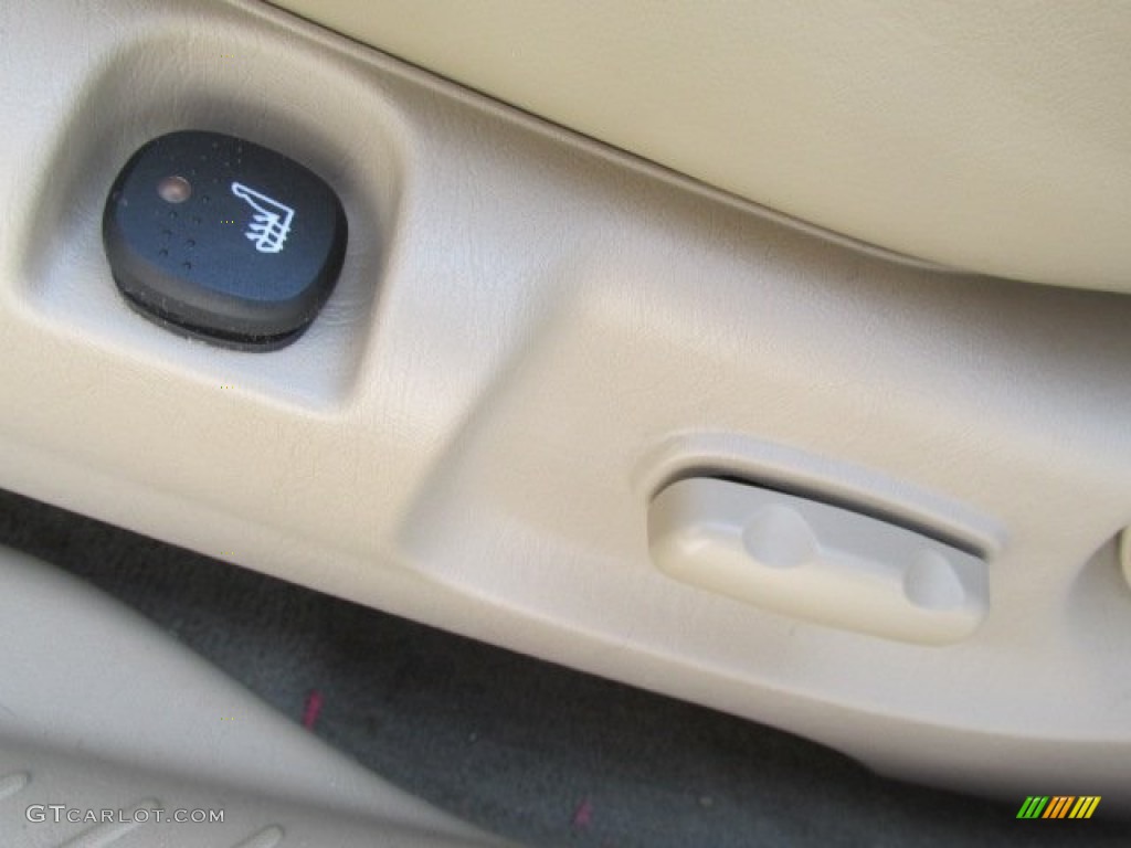 2006 Mariner Premier 4WD - Light Tundra Metallic / Pebble/Light Parchment photo #12
